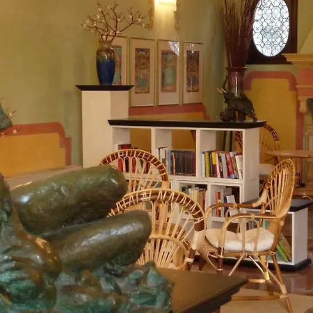 Alberti Hotel