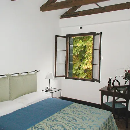 Alberti Hotel