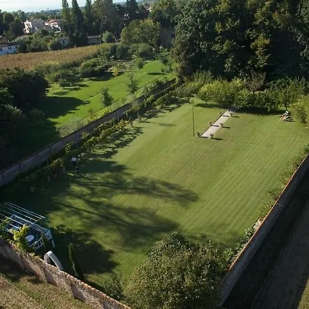 Alberti Hotel 3*